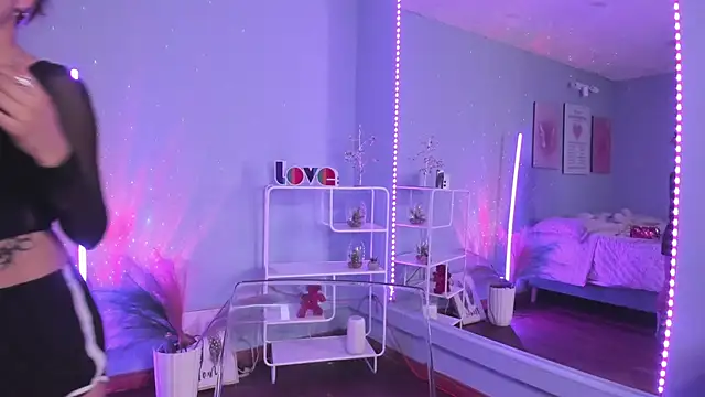 Snapshot of MaveParks_ chatting on 10/16/25, 11:40 MaveParks online show from 10/16/25, 11:40