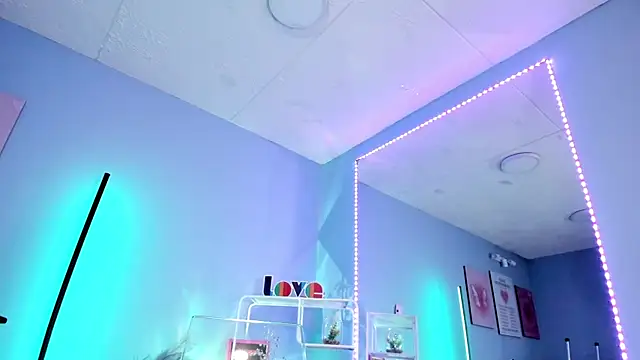 Snapshot of MaveParks_ chatting on 09/12/25, 11:54 MaveParks online show from 09/12/25, 11:54