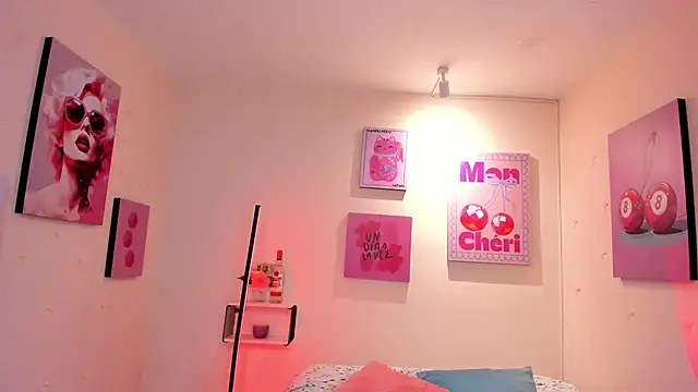 Snapshot of MaveParks_ chatting on 11/27/25, 12:05 MaveParks online show from 11/27/25, 12:05