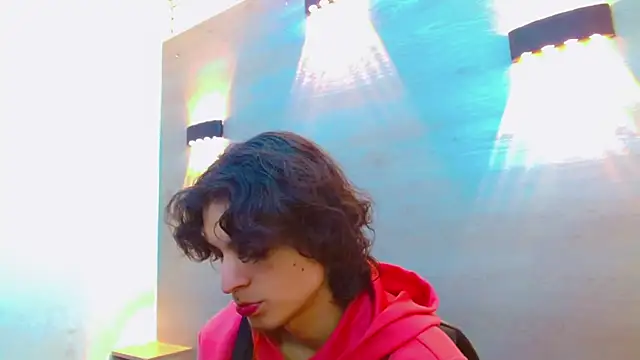 Snapshot of Sr_BonnyEthan chatting on 10/01/25, 01:37 Sr BonnyEthan online show from 10/01/25, 01:37