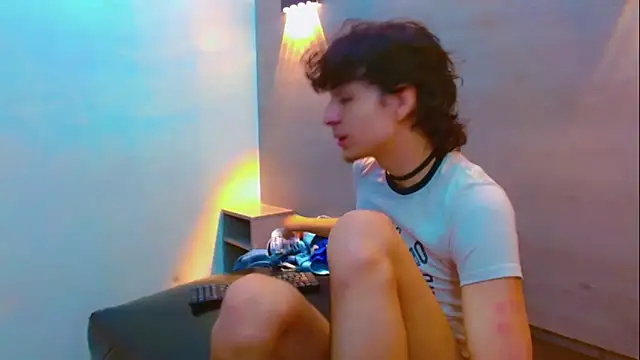 Sr BonnyEthan online show from 12/20/25, 01:58