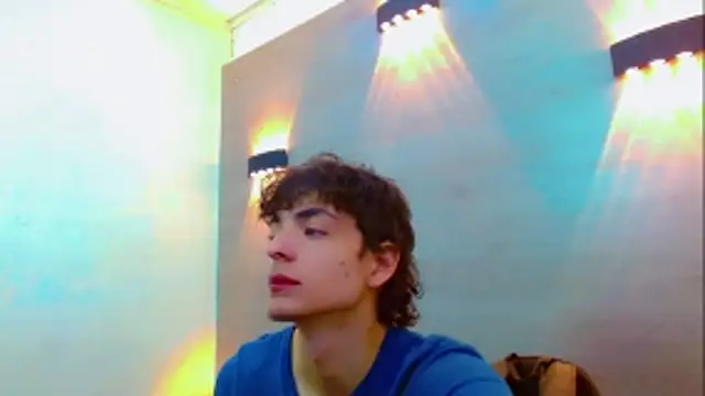 Snapshot of Sr_BonnyEthan chatting on 12/05/25, 02:04 Sr BonnyEthan online show from 12/05/25, 02:04