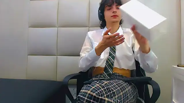 Sr BonnyEthan online show from 02/13/26, 12:49