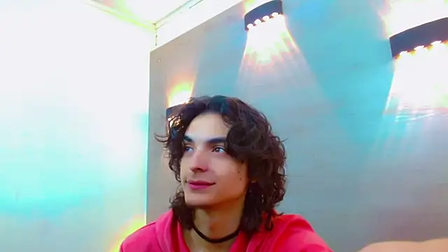 Snapshot of Sr_BonnyEthan chatting on 11/19/25, 02:17 Sr BonnyEthan online show from 11/19/25, 02:17