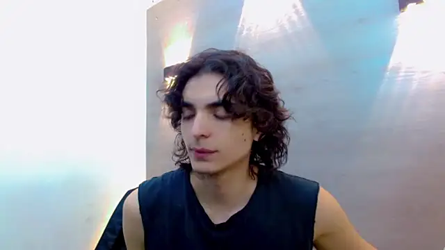 Snapshot of Sr_BonnyEthan chatting on 10/04/25, 01:45 Sr BonnyEthan online show from 10/04/25, 01:45