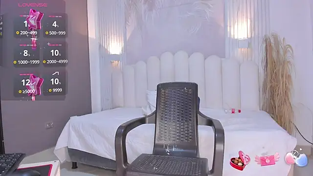 NastassjaCandy online show from 04/07/26, 07:59