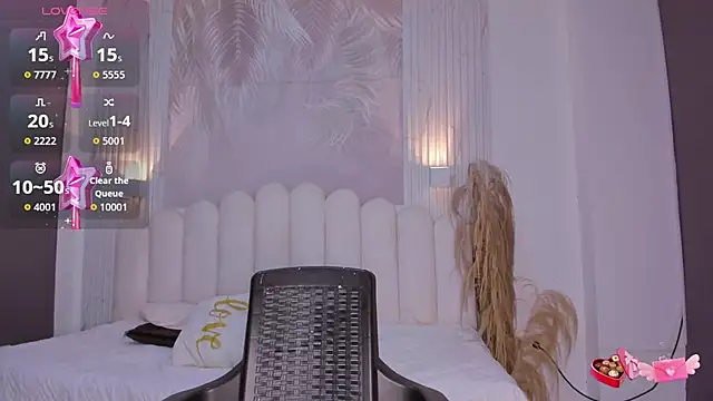 NastassjaCandy online show from 04/17/26, 08:11