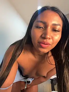 Barbiebrunette  online show from 09/22/25, 06:41