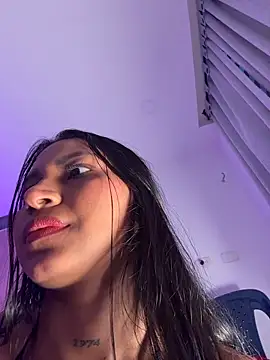 Barbiebrunette  online show from 10/24/25, 11:37