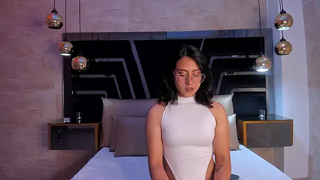 Snapshot of DaraBeckett chatting on 09/23/25, 11:28 DaraBeckett online show from 09/23/25, 11:28