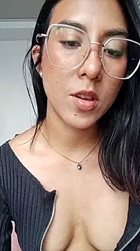 DaraBeckett online show from 04/11/26, 10:13