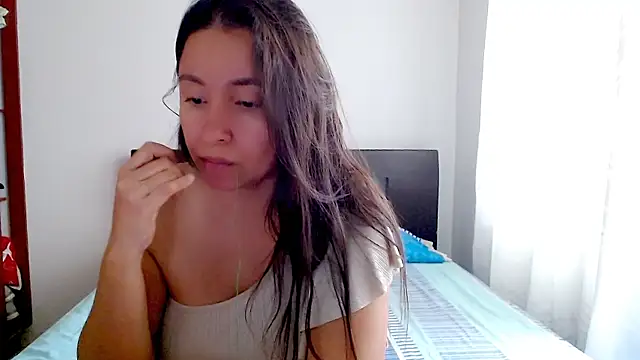 emely sexx20 online show from 10/31/25, 08:16