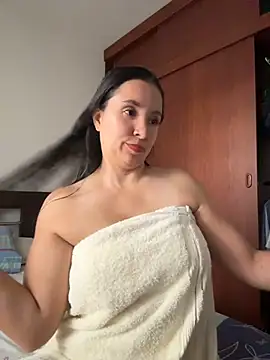 emely sexx20 online show from 02/06/26, 10:06