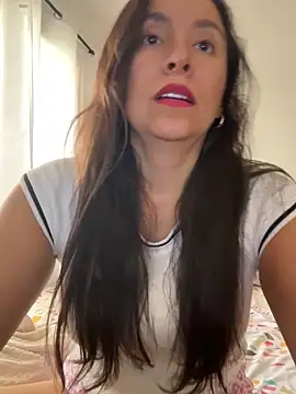 Snapshot of emely_sexx20 chatting on 05/31/26, 02:34 emely sexx20 online show from 05/31/26, 02:34