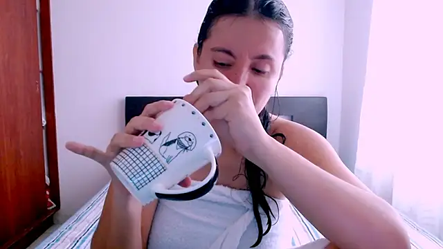 emely sexx20 online show from 12/21/25, 03:47