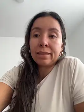 Snapshot of emely_sexx20 chatting on 06/09/26, 02:51 emely sexx20 online show from 06/09/26, 02:51