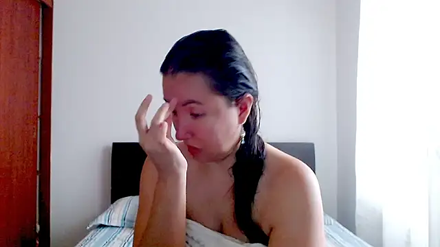 emely sexx20 online show from 11/28/25, 04:40