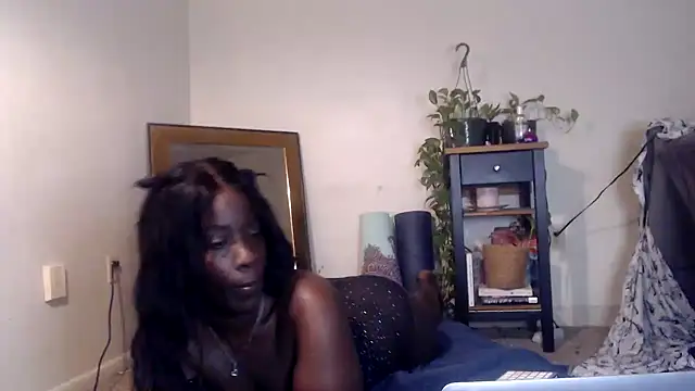 Snapshot of vixenpaisley2 chatting on 12/07/24, 09:11 vixenpaisley2 online show from 12/07/24, 09:11