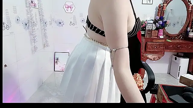 Snapshot of Lanian_99 chatting on 07/09/26, 10:42 Lanian 99 online show from 07/09/26, 10:42
