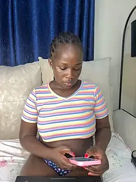 Favoritegirl1 online show from 12/01/25, 11:27