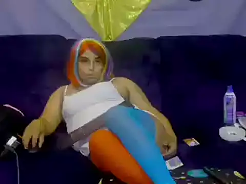 Snapshot of indica310 chatting on 01/13/25, 02:53 indica310 online show from 01/13/25, 02:53