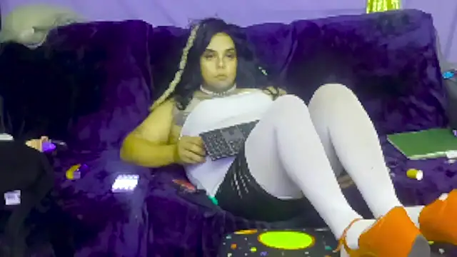 Snapshot of indica310 chatting on 03/08/25, 02:23 indica310 online show from 03/08/25, 02:23