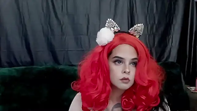 Snapshot of indica310 chatting on 11/17/25, 07:23 indica310 online show from 11/17/25, 07:23