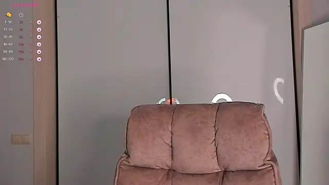 Snapshot of helen_ramsay chatting on 10/11/25, 03:13 helen ramsay online show from 10/11/25, 03:13