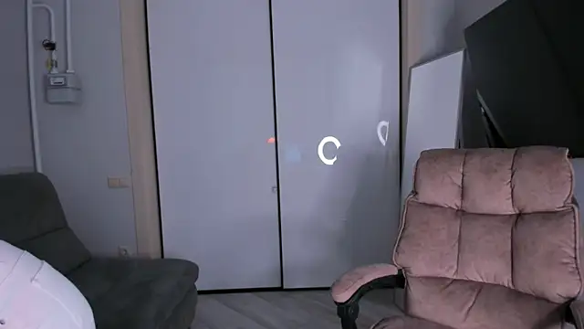 Snapshot of helen_ramsay chatting on 09/26/25, 02:57 helen ramsay online show from 09/26/25, 02:57