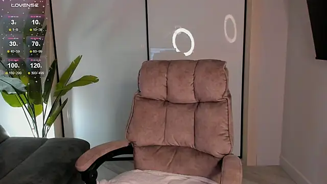 Snapshot of helen_ramsay chatting on 02/26/25, 07:10 helen ramsay online show from 02/26/25, 07:10