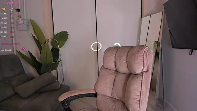 Snapshot of helen_ramsay chatting on 10/30/25, 02:58 helen ramsay online show from 10/30/25, 02:58