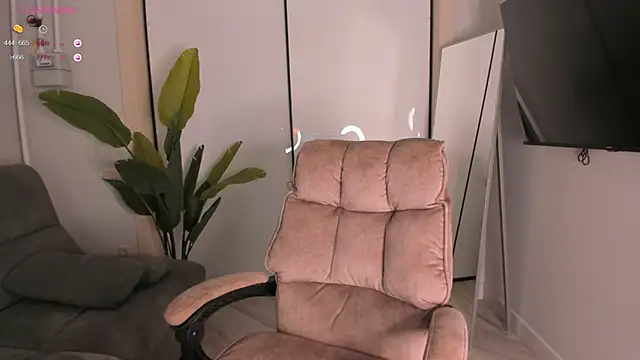 Snapshot of helen_ramsay chatting on 10/03/25, 03:02 helen ramsay online show from 10/03/25, 03:02