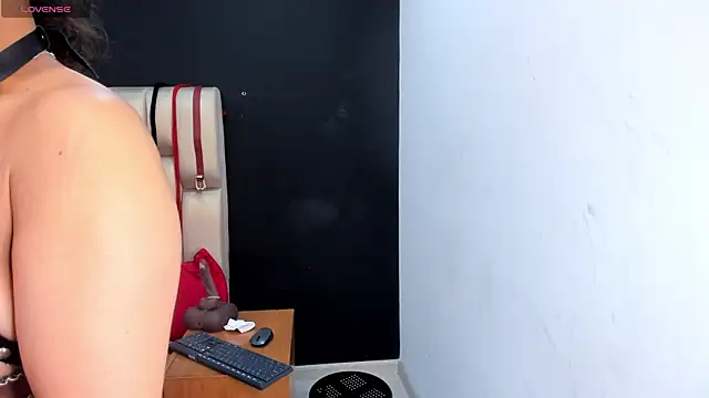 Aurora collins   online show from 01/16/25, 12:09