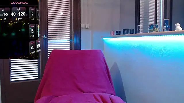 JennaDeluxe online show from 04/30/26, 06:53