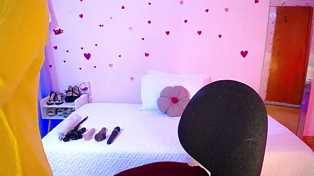 ashlei  online show from 11/26/25, 04:34