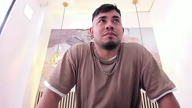 BrianMalonee online show from 11/19/25, 02:39