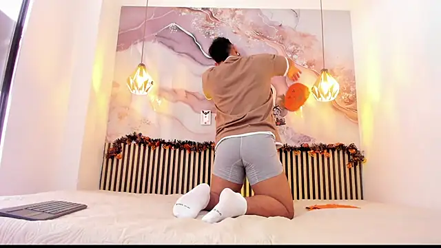 BrianMalonee online show from 11/04/25, 12:09