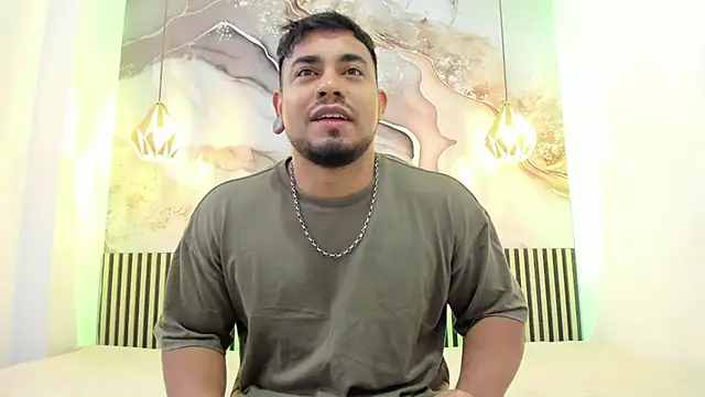 Snapshot of BrianMalonee chatting on 02/04/26, 11:49 BrianMalonee online show from 02/04/26, 11:49