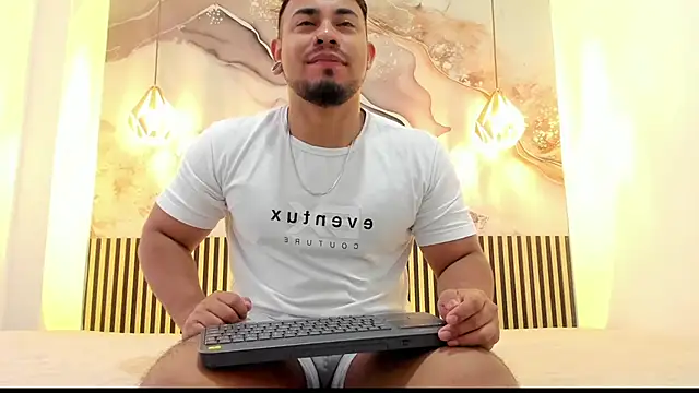 BrianMalonee online show from 10/03/25, 12:28