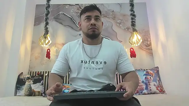 BrianMalonee online show from 12/05/25, 12:04