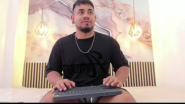 BrianMalonee online show from 10/01/25, 12:20