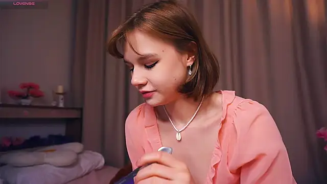 OronaNengl online show from 03/11/25, 10:53