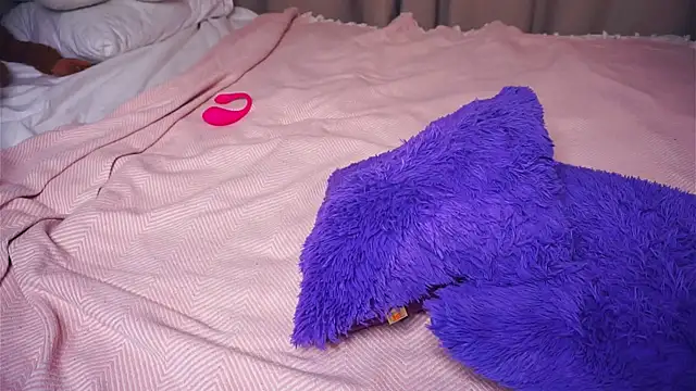 OronaNengl online show from 03/10/25, 10:45