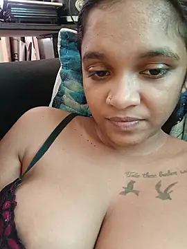 Snapshot of Indianqueen03 chatting on 06/28/26, 11:27 Indianqueen03 online show from 06/28/26, 11:27