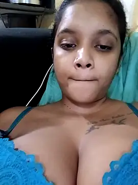 Indianqueen03 online show from 05/18/26, 06:12