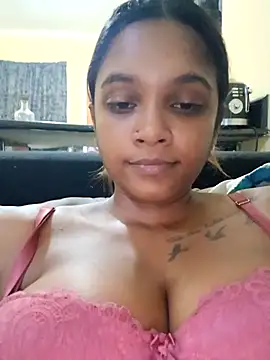 Indianqueen03 online show from 10/22/25, 04:28