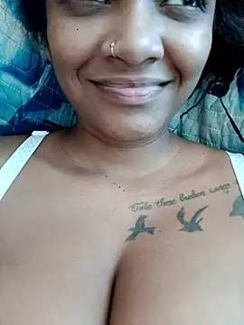 Indianqueen03 online show from 01/15/26, 01:25