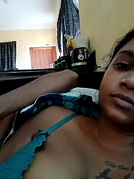 Indianqueen03 online show from 02/28/26, 12:49