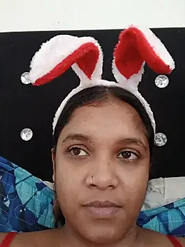 Snapshot of Indianqueen03 chatting on 07/11/26, 12:27 Indianqueen03 online show from 07/11/26, 12:27