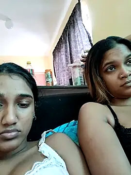 Indianqueen03 online show from 10/28/25, 10:36